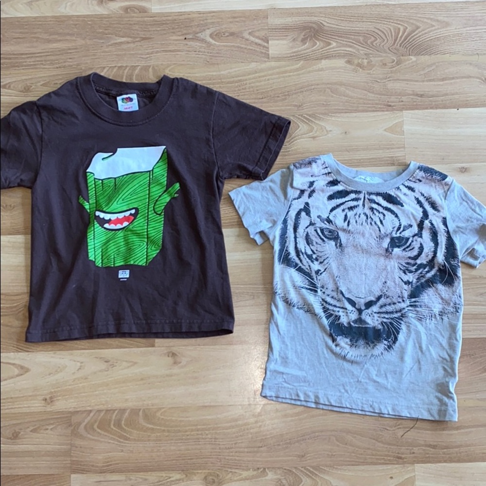 2 pack of boys tee shirts